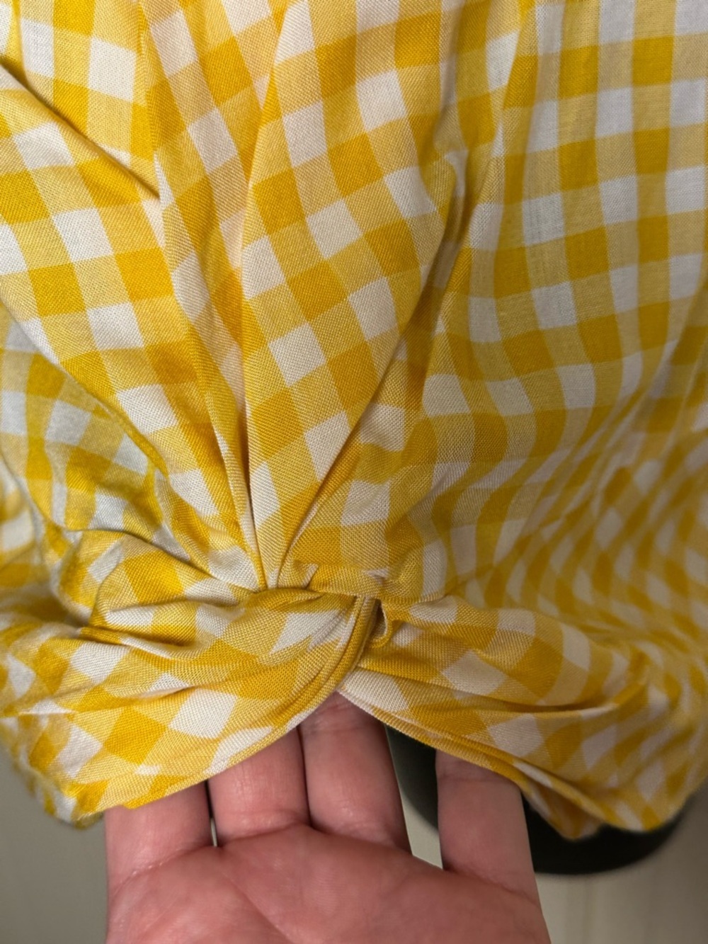 Kut From the Kloth Yellow White Gingham Picnic Plaid Short Sleeve V Neck Shirt S - Picture 5 of 14